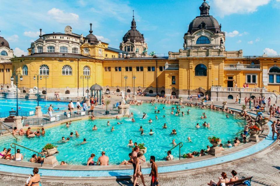 Universal Apartment Budapest Luaran gambar