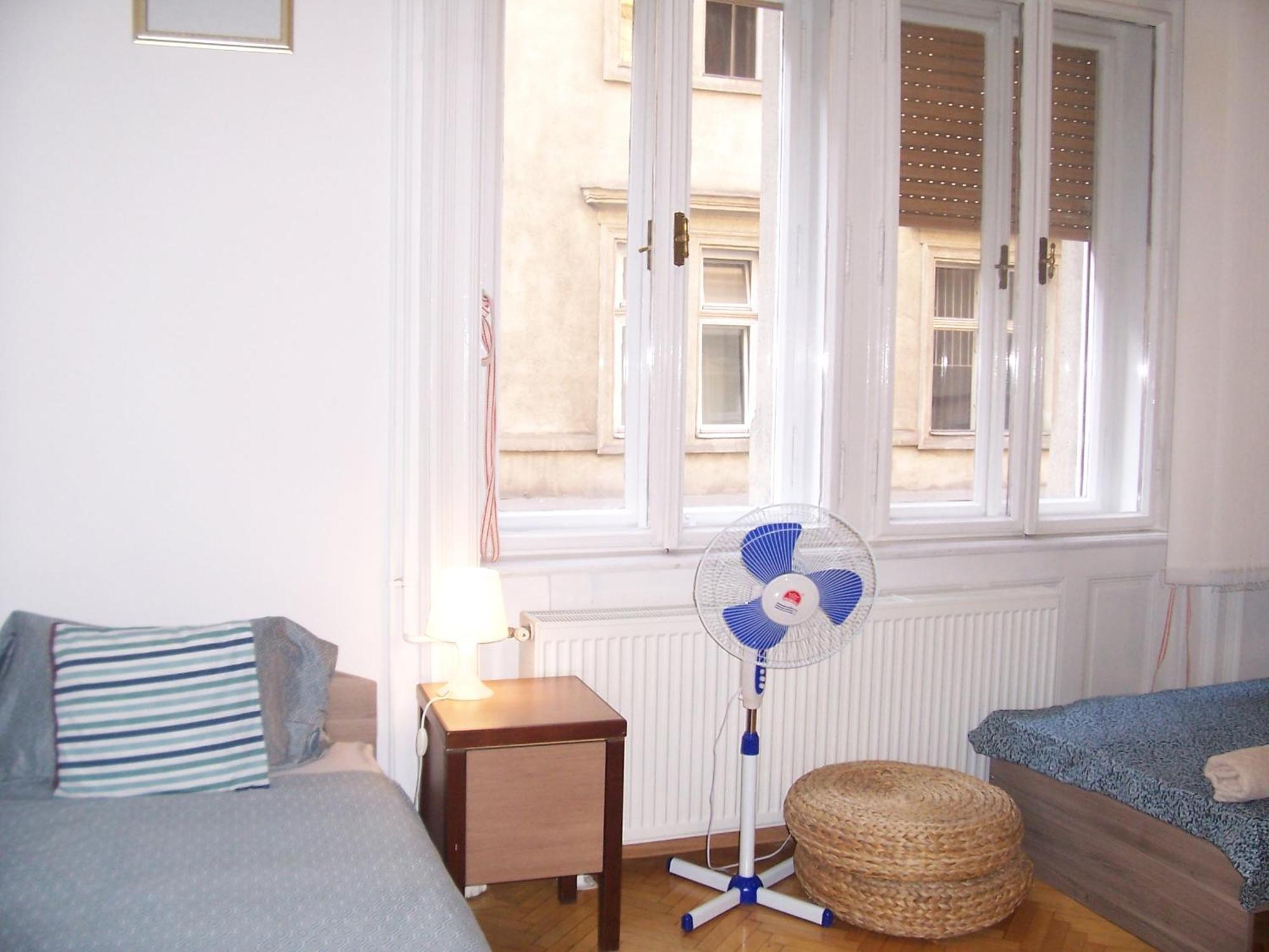 Universal Apartment Budapest Luaran gambar